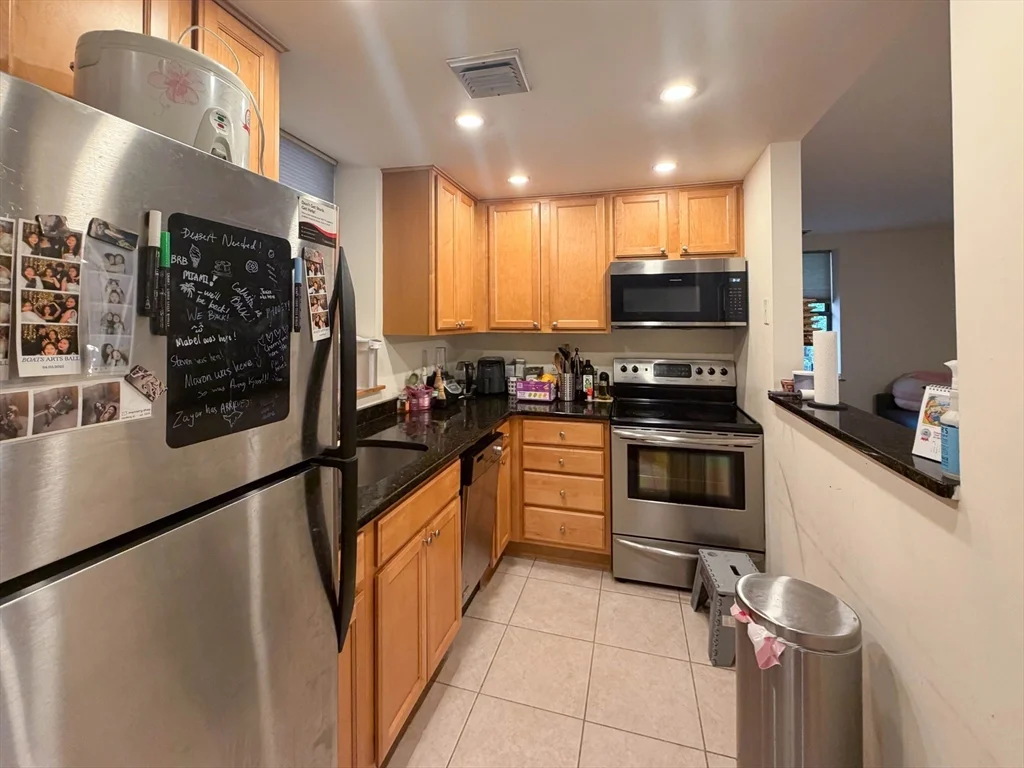 1 bed, 1 bath apartment for rent at 84 Gainsborough St Unit 106W, Fenway — photo 2 of 11