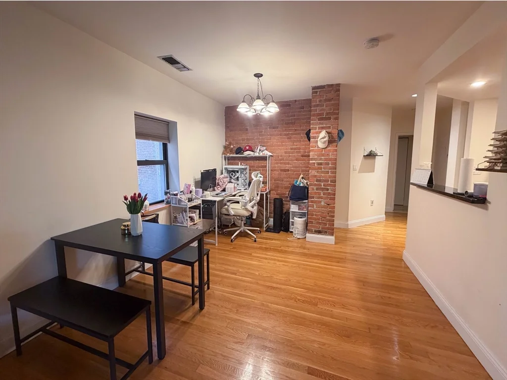 1 bed, 1 bath apartment for rent at 84 Gainsborough St Unit 106W, Fenway — photo 9 of 11