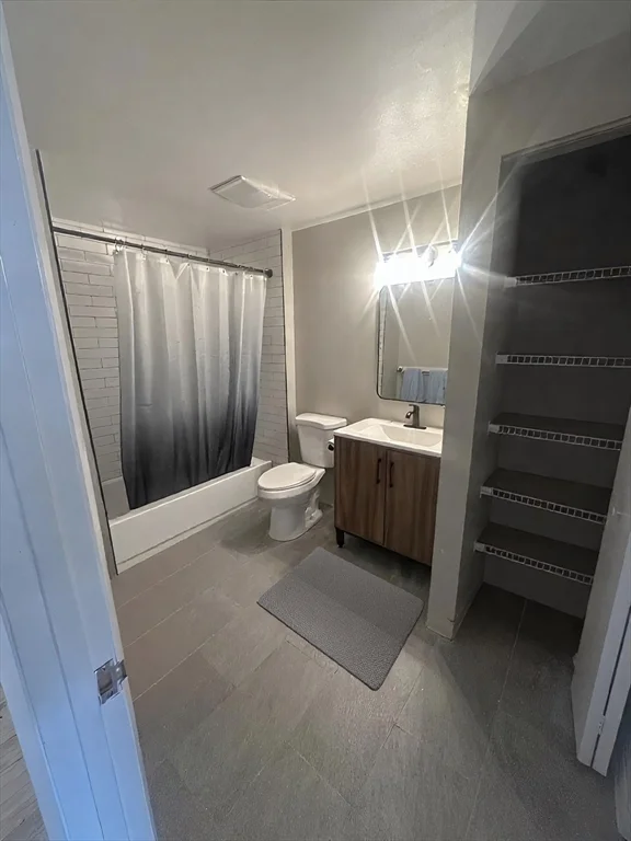 2 bed, 1 bath apartment for rent at 84 Gainsborough St Unit 305W, Fenway — photo 4 of 11