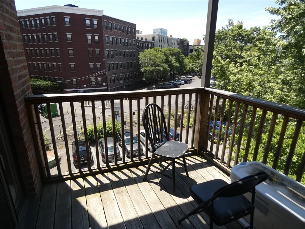 2 bed, 1 bath apartment for rent at 84 Gainsborough St Unit 305W, Fenway — photo 11 of 11