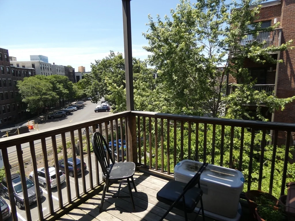 2 bed, 1 bath apartment for rent at 84 Gainsborough St Unit 305W, Fenway — photo 10 of 11