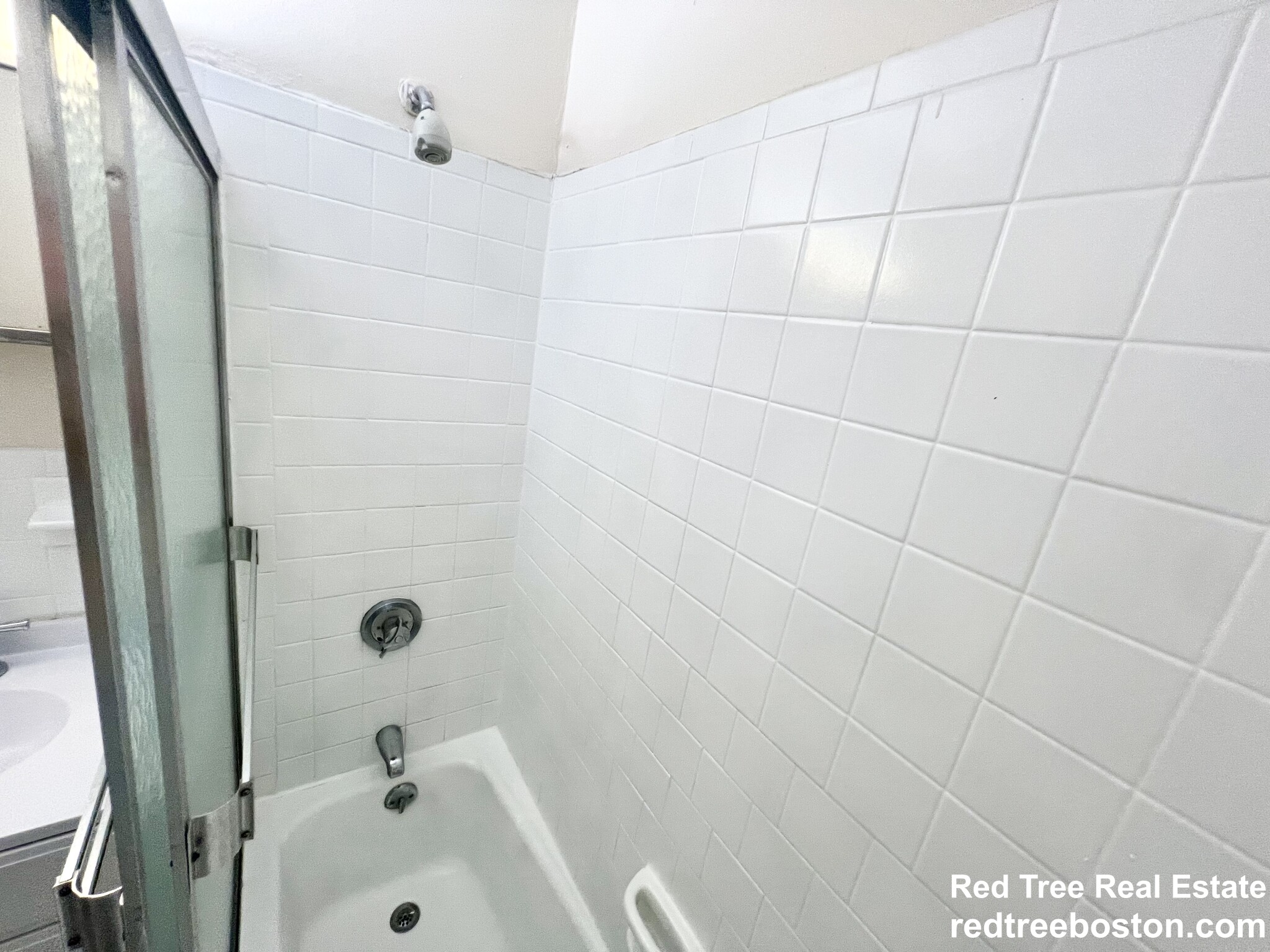 1 bed, 1 bath apartment for rent at 84 Gardner St Unit 11, Allston — photo 14 of 16