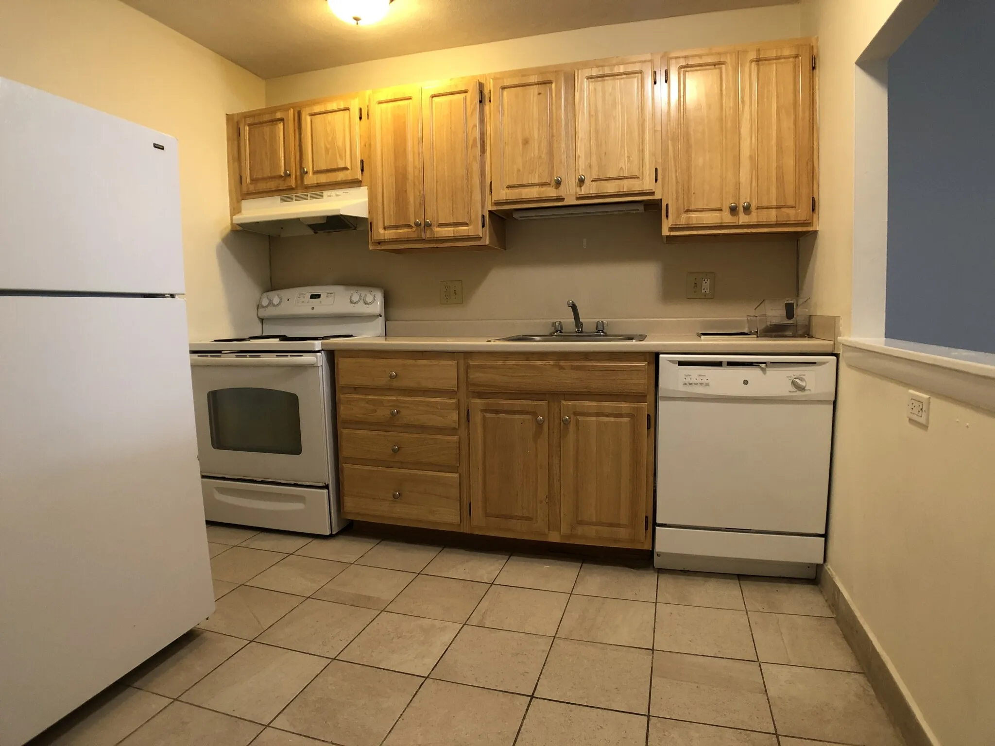1 bed, 1 bath apartment for rent at 84 Gardner St Unit 2, Allston — photo 3 of 7