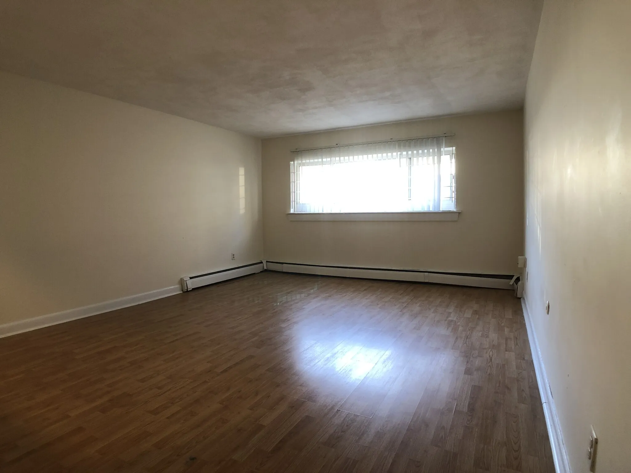 1 bed, 1 bath apartment for rent at 84 Gardner St Unit 2, Allston — photo 2 of 7