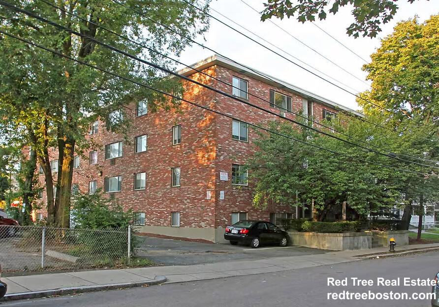 1 bed, 1 bath apartment for rent at 84 Gardner St Unit 37, Allston