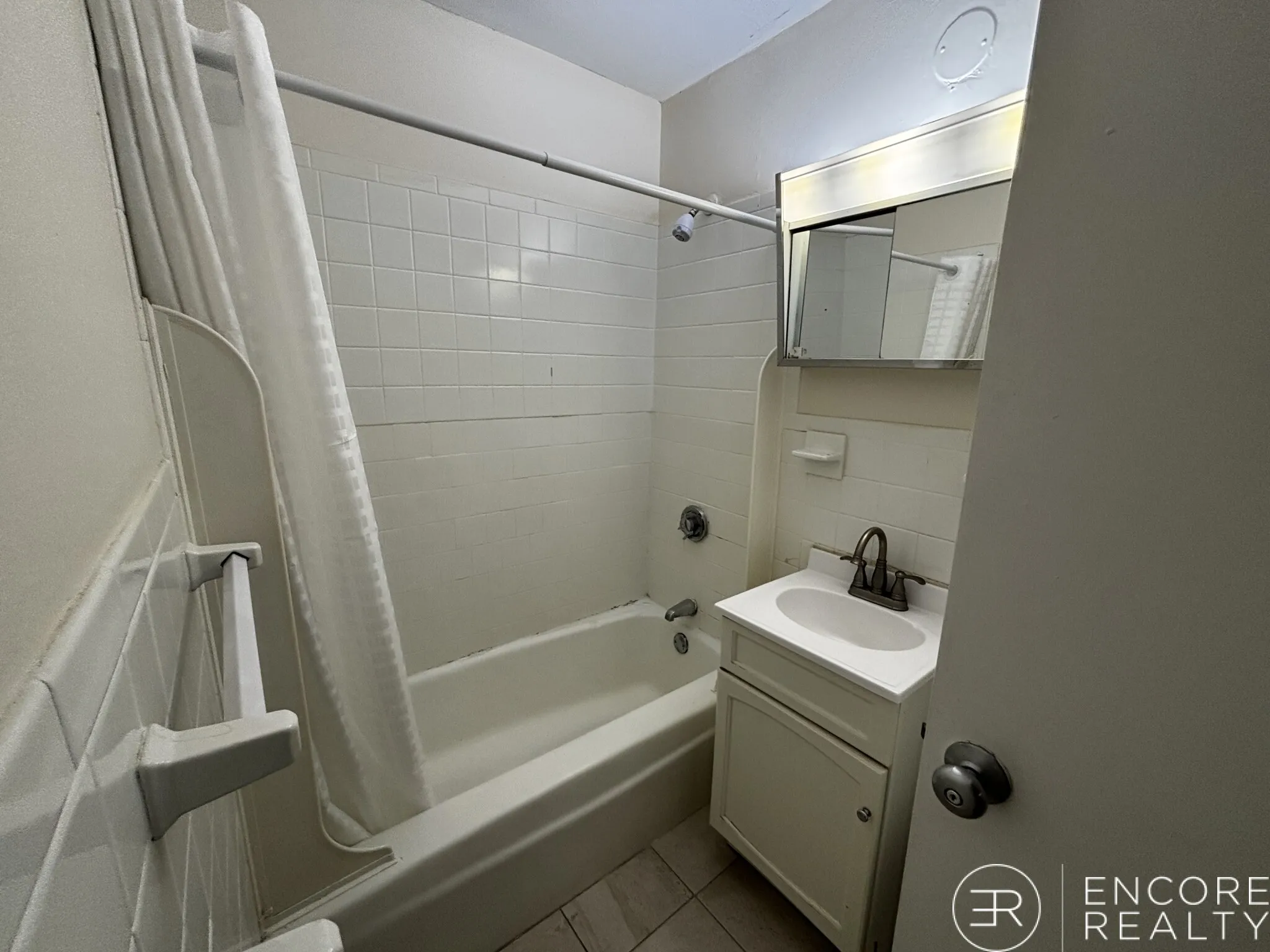 1 bed, 1 bath apartment for rent at 84 Gardner St Unit 84-2B, Allston — photo 12 of 21