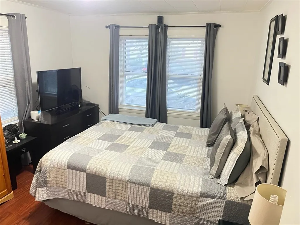 1 bed, 1 bath apartment for rent at 84 Garfield Ave Unit 2, Revere — photo 3 of 6