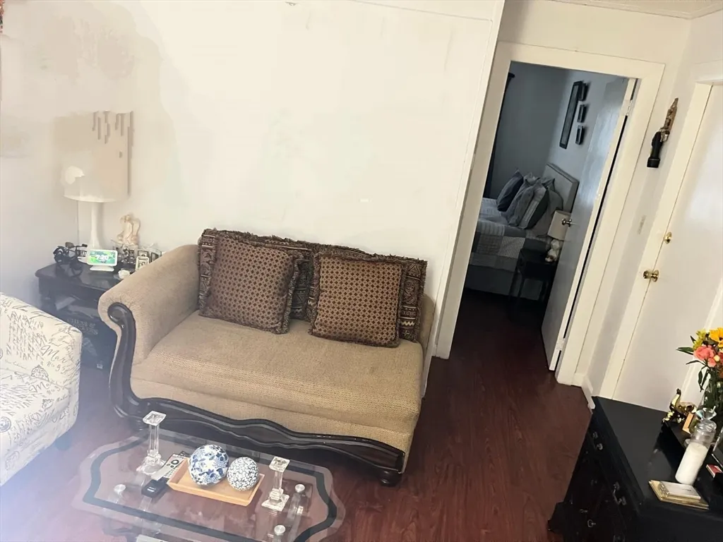 1 bed, 1 bath apartment for rent at 84 Garfield Ave Unit 2, Revere — photo 2 of 6