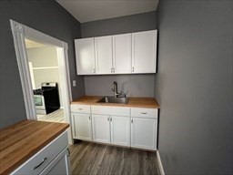 3 bed, 1 bath apartment for rent at 84 Gates St Unit 1, Lowell — photo 3 of 7