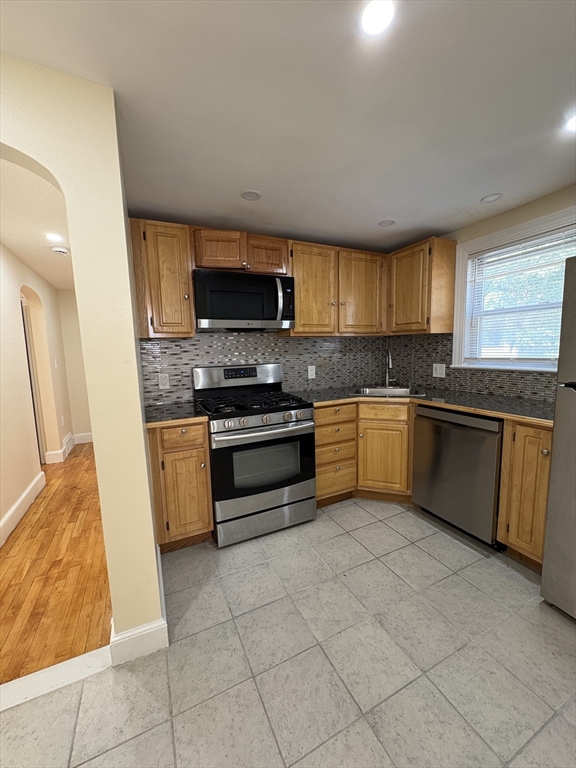 3 bed, 1 bath apartment for rent at 84 Gladeside Unit 1, Mattapan — photo 7 of 20