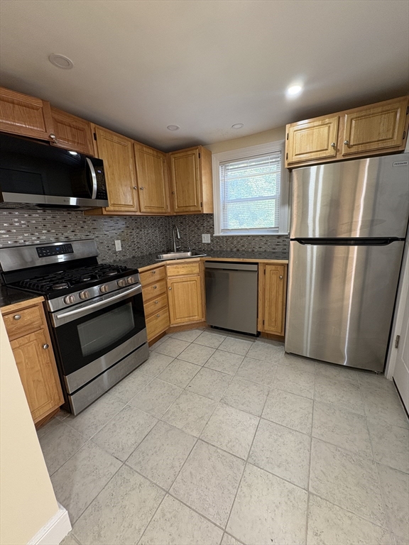 3 bed, 1 bath apartment for rent at 84 Gladeside Unit 1, Mattapan — photo 1 of 20
