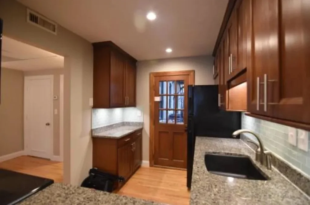 2 bed, 1 bath apartment for rent at 84 Gordon St Unit 206, Allston — photo 3 of 15