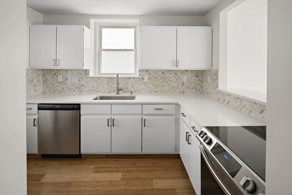 1 bed, 1 bath apartment for rent at 84 Gordon St Unit 306, Brighton — photo 4 of 5