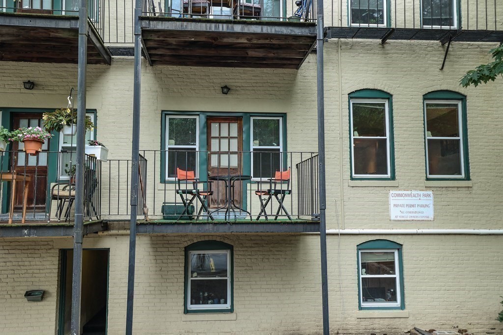 3 bed, 1 bath apartment for rent at 84 Gordon Unit 203, Brighton — photo 22 of 24