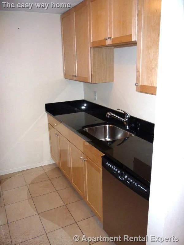 1 bed, 1 bath apartment for rent at 84 Grant St Unit 13, Winter Hill — photo 3 of 6