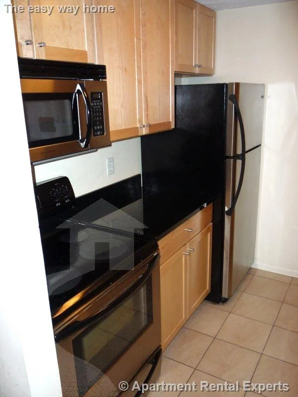 1 bed, 1 bath apartment for rent at 84 Grant St Unit 13, Winter Hill — photo 2 of 6