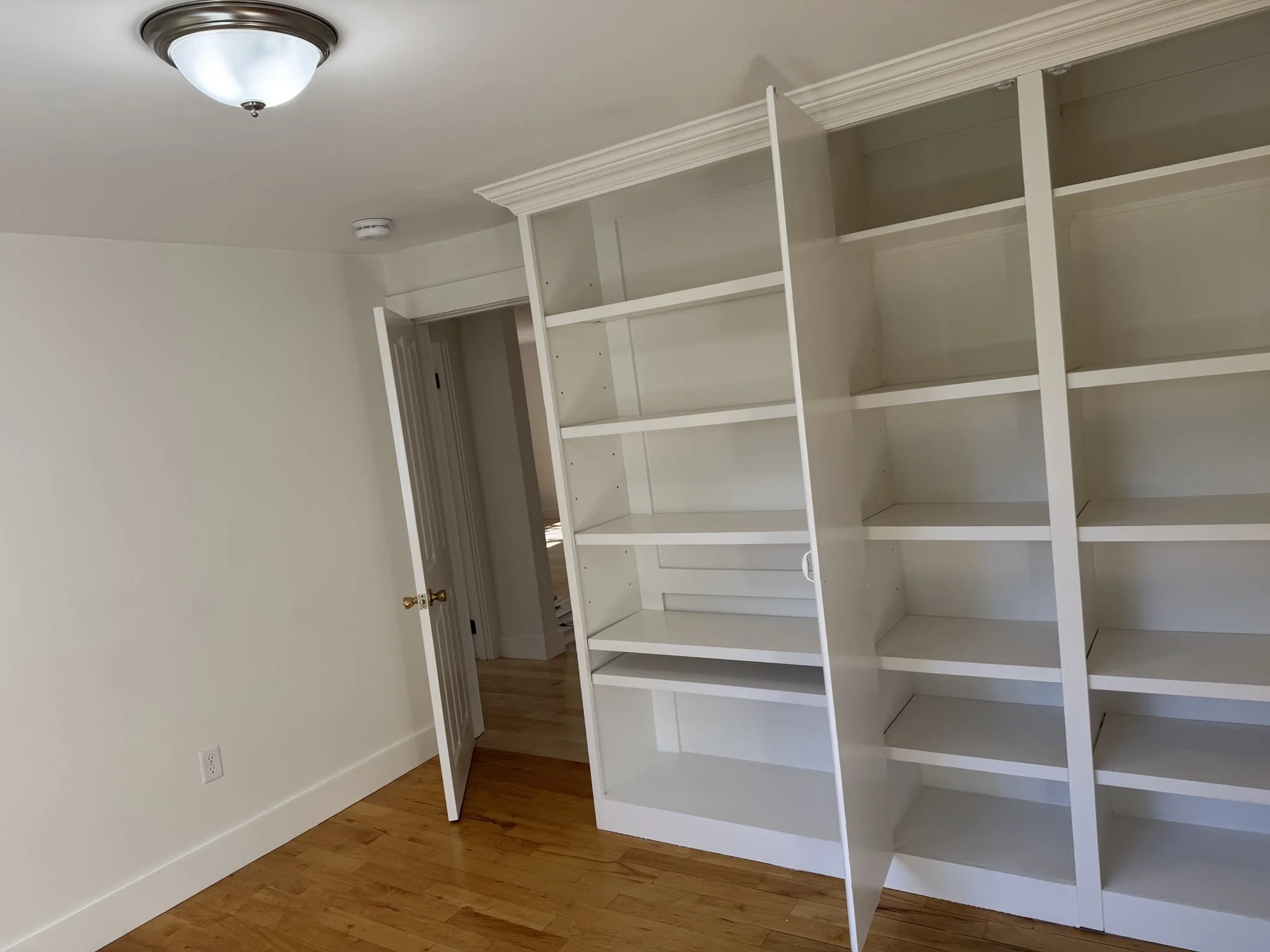 2 bed, 1 bath apartment for rent at 84 Grant St Unit 2, Winter Hill — photo 13 of 17