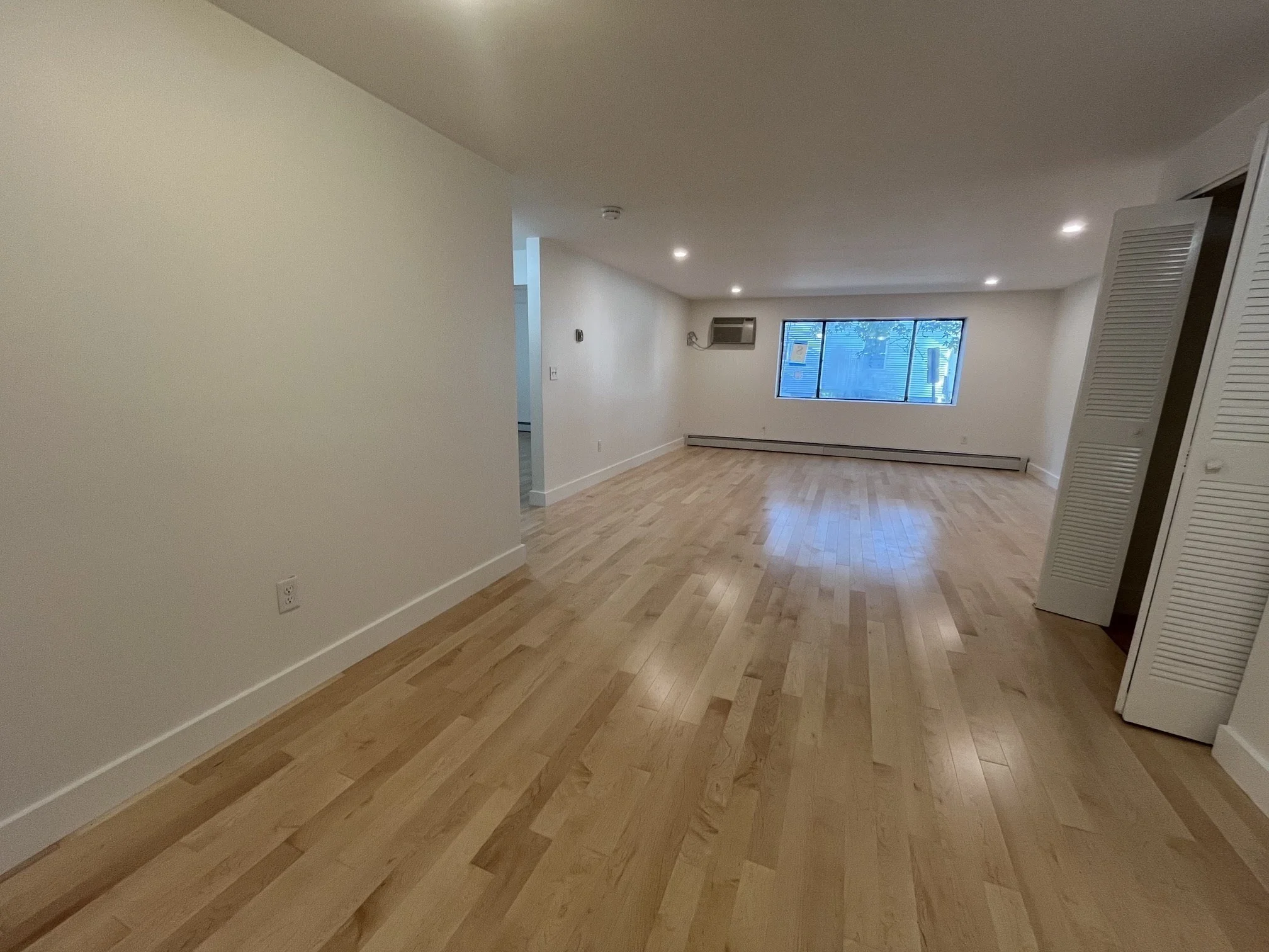 2 bed, 1 bath apartment for rent at 84 Grant St Unit 2, Winter Hill — photo 4 of 17