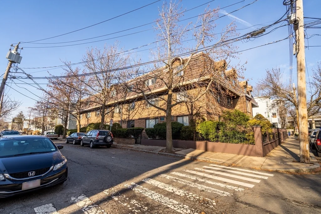 2 bed, 1 bath apartment for rent at 84 Grant St Unit 8, Winter Hill — photo 7 of 7