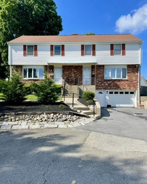 3 bed, 1 bath apartment for rent at 84 Hawthorne St Unit 84, Belmont — photo 1 of 16