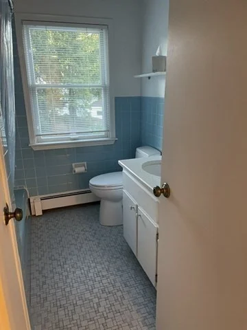 3 bed, 1 bath apartment for rent at 84 Hawthorne St Unit 84, Belmont — photo 13 of 16