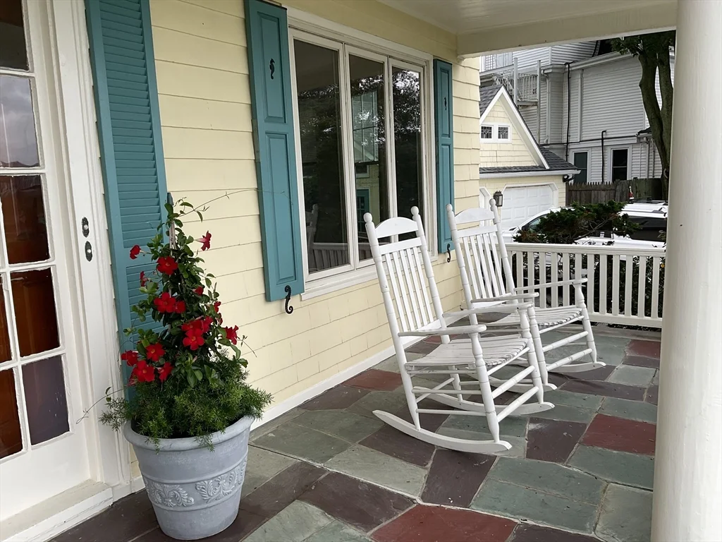 1 bed, 1 bath apartment for rent at 84 Humphrey Unit 1R, Swampscott — photo 11 of 16