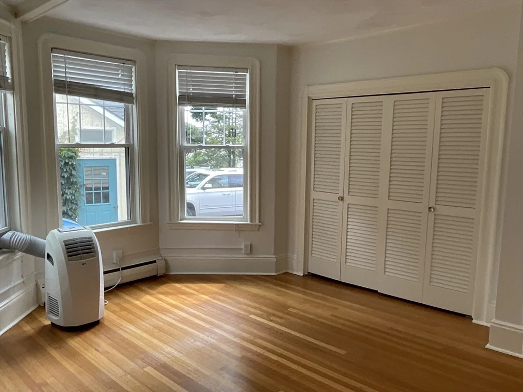 1 bed, 1 bath apartment for rent at 84 Humphrey Unit 1R, Swampscott — photo 7 of 16