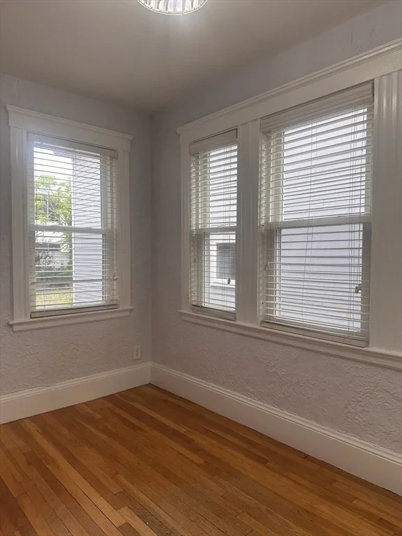 3 bed, 1 bath apartment for rent at 84 Lawton St Unit 1, Coolidge Corner — photo 7 of 19