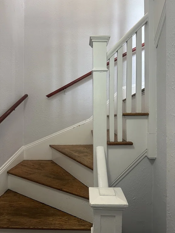 3 bed, 1 bath apartment for rent at 84 Lawton St Unit 2, Brookline — photo 2 of 22
