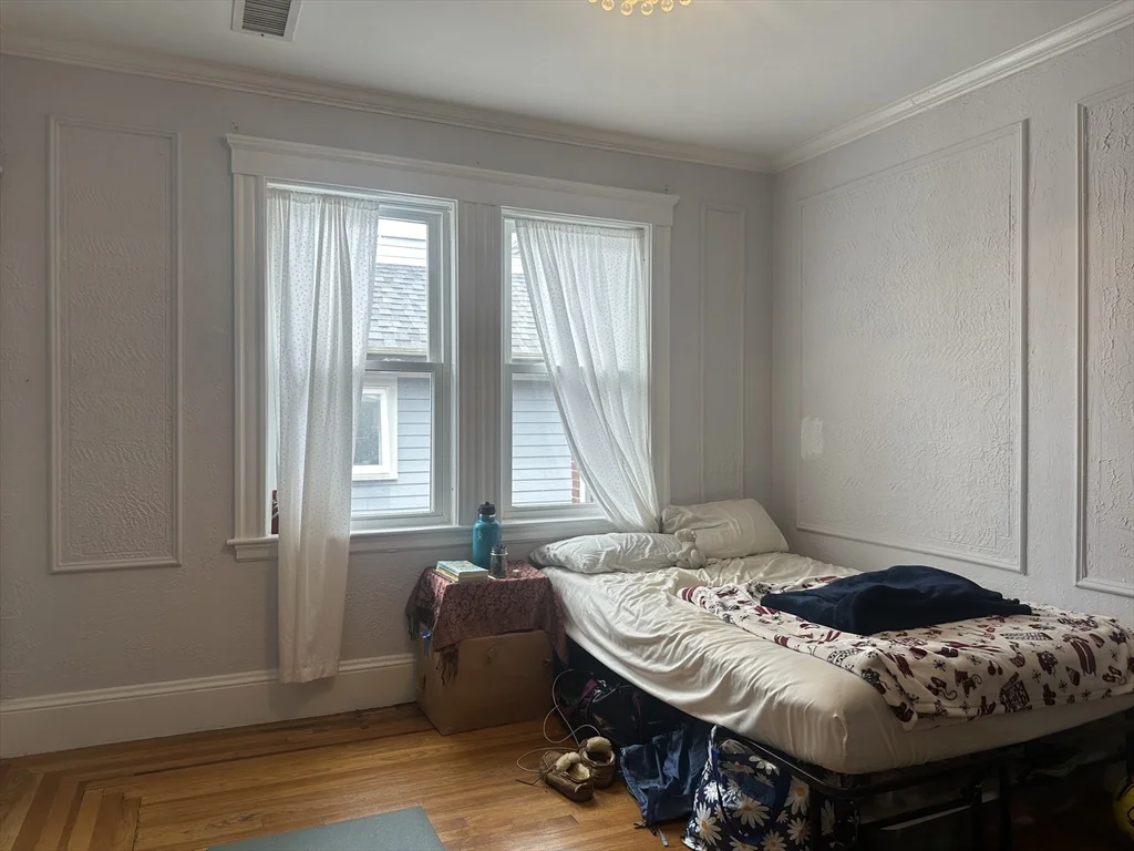 3 bed, 1 bath apartment for rent at 84 Lawton St Unit 2, Brookline — photo 8 of 22
