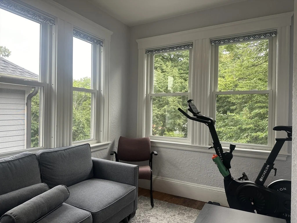 3 bed, 1 bath apartment for rent at 84 Lawton St Unit 2, Brookline — photo 6 of 22