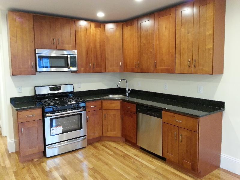 3 bed, 3 bath apartment for rent at 84 Linden St Unit 1, Allston — photo 5 of 14