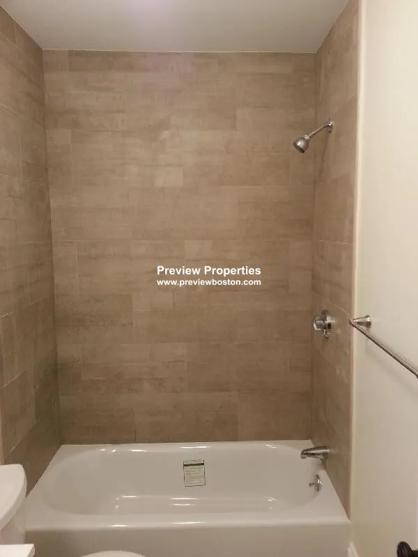 3 bed, 3 bath apartment for rent at 84 Linden St Unit 1P, Allston — photo 8 of 14