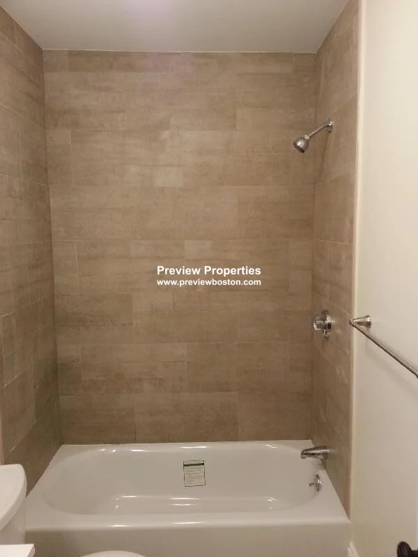 3 bed, 3 bath apartment for rent at 84 Linden St Unit 2P, Allston — photo 11 of 14