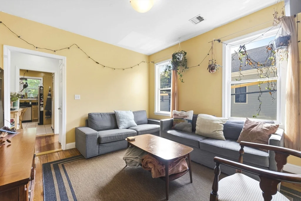 3 bed, 1 bath apartment for rent at 84 Line St Unit 2, Union Square — photo 2 of 19