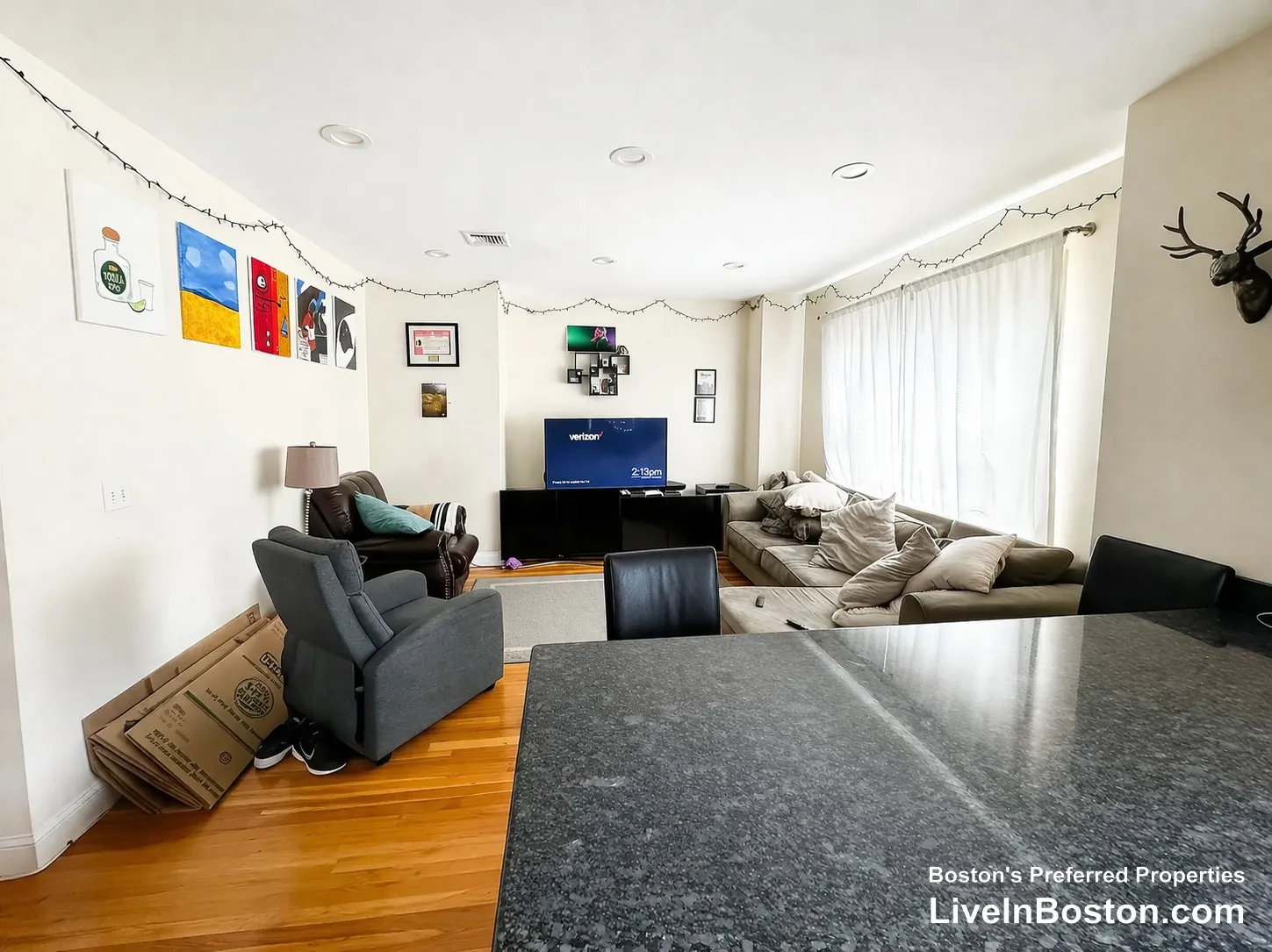 6 bed, 3 bath apartment for rent at 84 Litchfield St Unit 84, Brighton — photo 3 of 8
