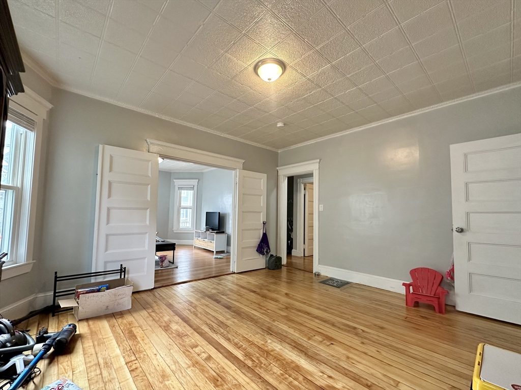 2 bed, 1 bath apartment for rent at 84 Lonsdale St Unit 1, Dorchester — photo 5 of 17