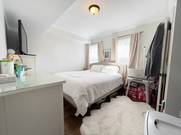 3 bed, 1 bath apartment for rent at 84 Maple St Unit 2, West Roxbury — photo 10 of 19
