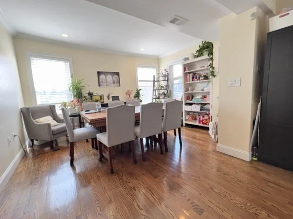 3 bed, 1 bath apartment for rent at 84 Maple St Unit 2, West Roxbury — photo 4 of 19