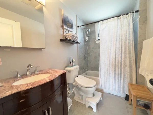 3 bed, 1 bath apartment for rent at 84 Maple St Unit 2, West Roxbury — photo 12 of 19