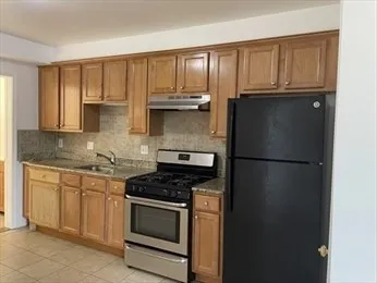 2 bed, 1 bath apartment for rent at 84 Maverick St Unit 5, East Boston — photo 2 of 8