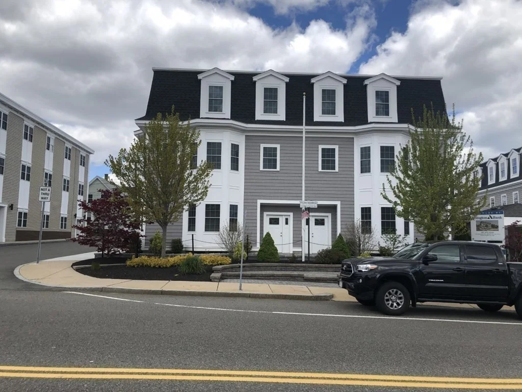 2 bed, 1 bath apartment for rent at 84 Pearl St Unit 1, Five Corners