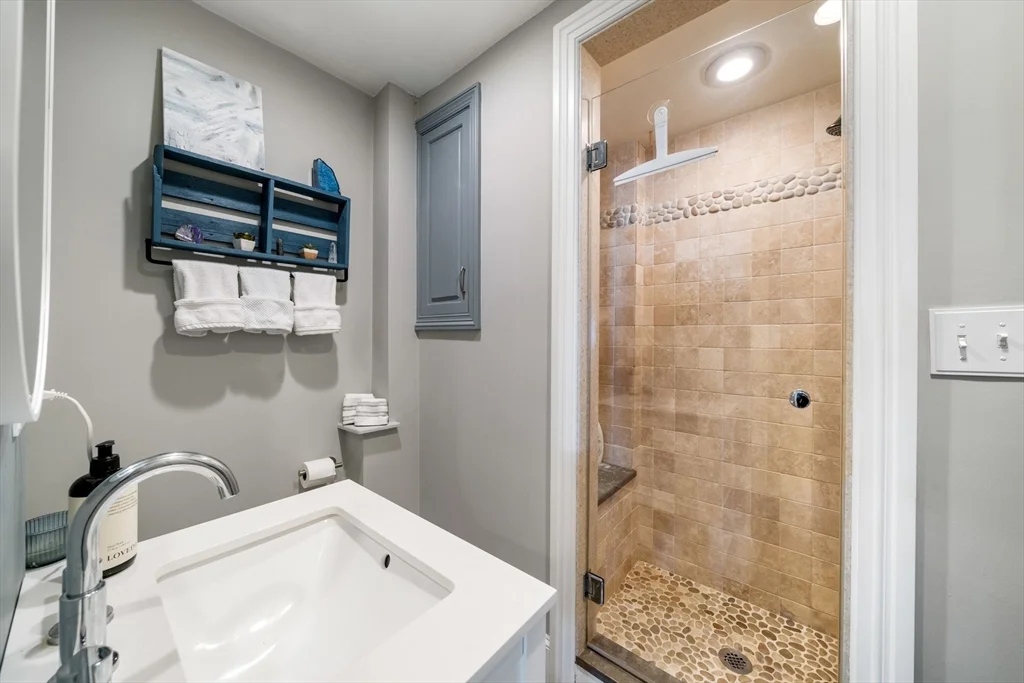 2 bed, 1 bath apartment for rent at 84 Prince St Unit 5B, North End — photo 10 of 19
