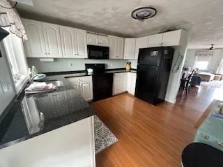 3 bed, 2 bath apartment for rent at 84 Railroad Ave Unit B, Salisbury — photo 3 of 19