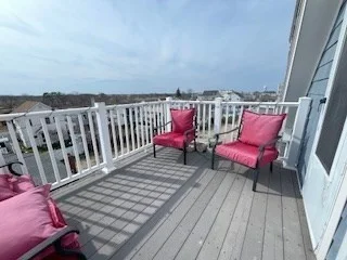 3 bed, 2 bath apartment for rent at 84 Railroad Ave Unit B, Salisbury — photo 2 of 19