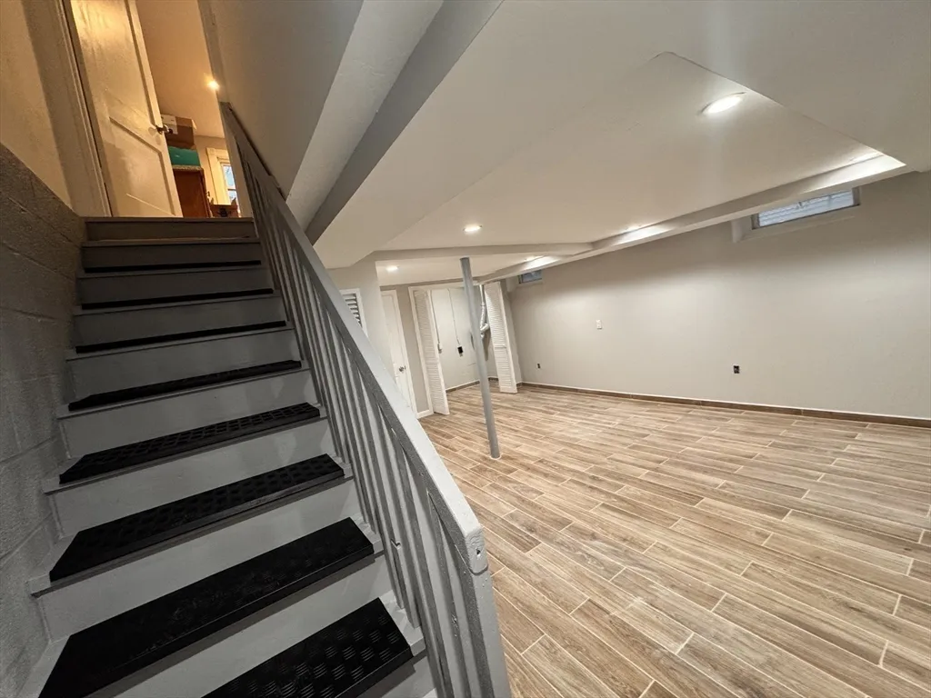 2 bed, 1 bath apartment for rent at 84 Reed St Unit 84, West Side — photo 14 of 20