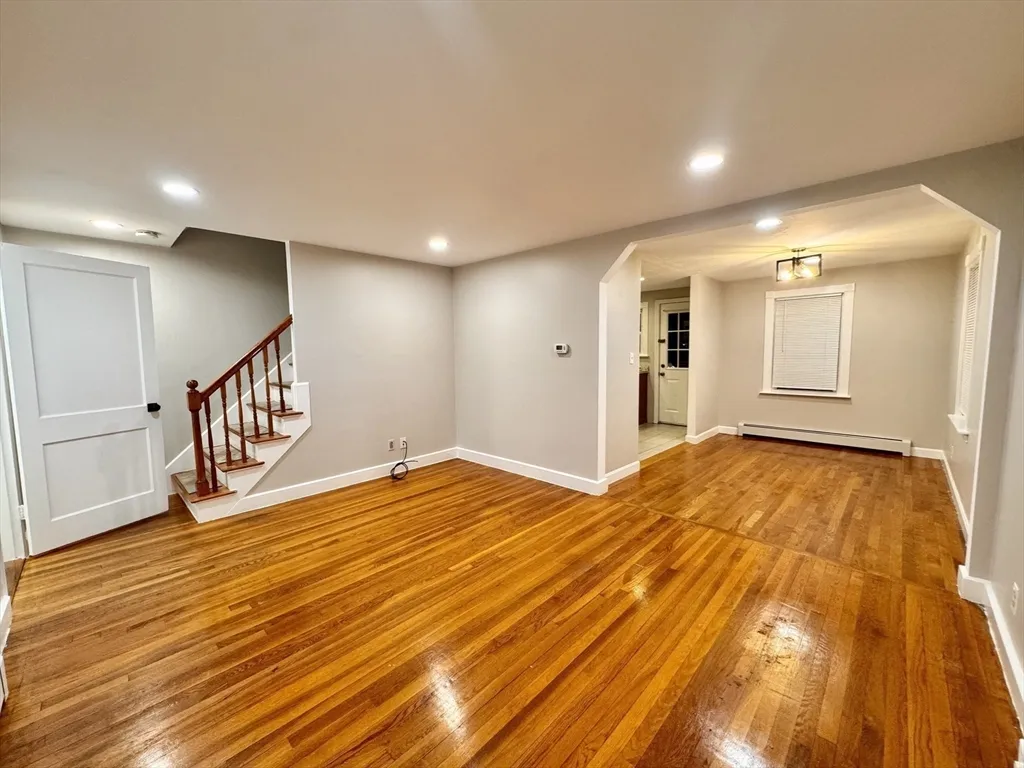 2 bed, 1 bath apartment for rent at 84 Reed St Unit 84, West Side — photo 5 of 20