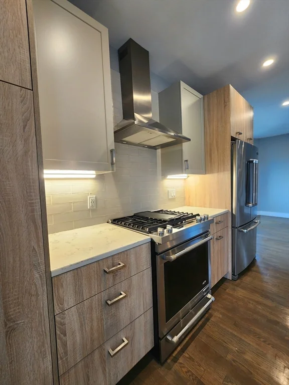 3 bed, 2 bath apartment for rent at 84 Romsey St Unit 3, Dorchester — photo 4 of 20