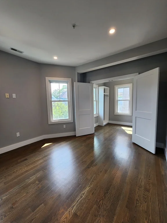 3 bed, 2 bath apartment for rent at 84 Romsey St Unit 3, Dorchester — photo 12 of 20