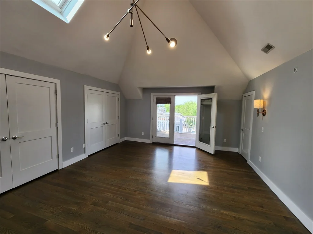 3 bed, 2 bath apartment for rent at 84 Romsey St Unit 3, Dorchester — photo 16 of 20